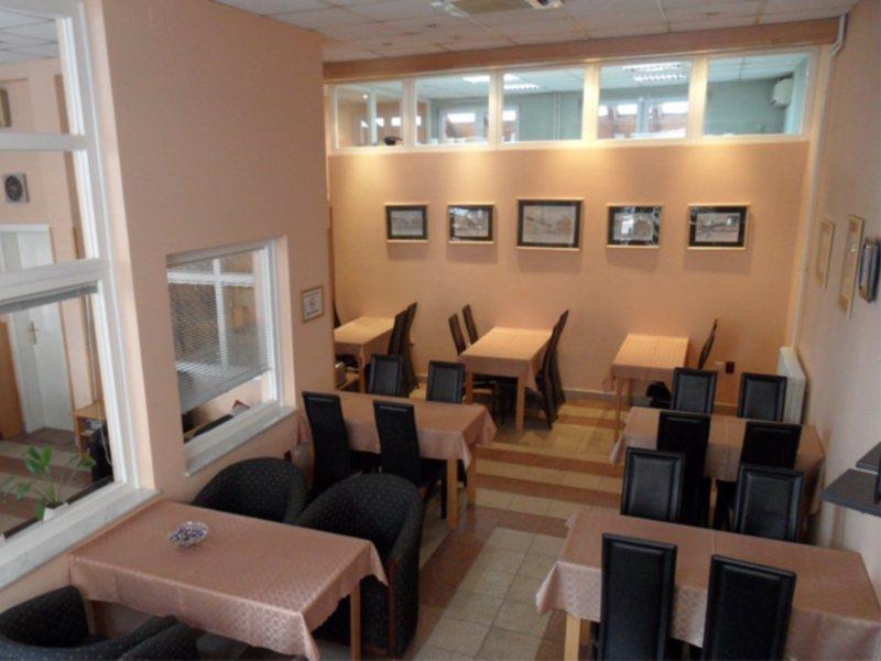 Voyager Bed & Breakfast Novi Sad Ngoại thất bức ảnh