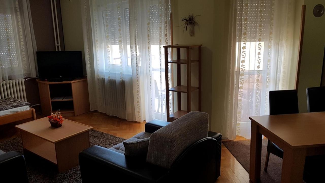 Voyager Bed & Breakfast Novi Sad Ngoại thất bức ảnh